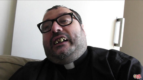 Raunchy Blonde Lady Knows How To Use Cock