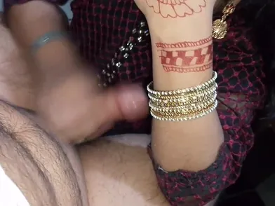 Desi Uber Sexy Girl Gets Her Indian Office Fuck Fest Interrupted By Boss’s Hard On