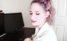 Amateur Blonde Teen Plays Solo With Toy Webcam Porn