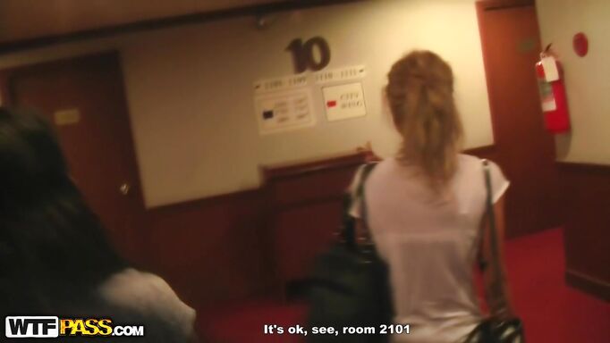 Russian Sluts Have Fun In Thailand