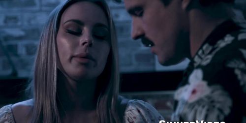 Hunk Pleasures Anna Claire Clouds Cunt Using His Tongue And Big Shaft