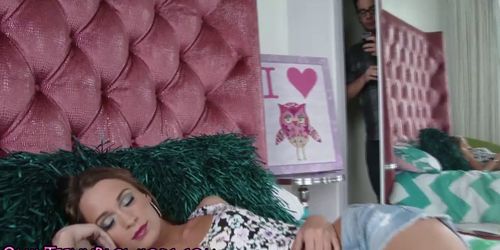 Sleeping Teen Ho Jizzed