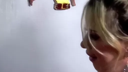 Watch Looking Good Dream Girls Movie