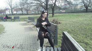 Girl Flashing In Public Park   WetKelly