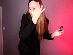 Goddess Aria Zahara   Sniff   Send