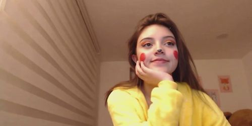 Chick In Wierd  Costume Masturbates On Cam