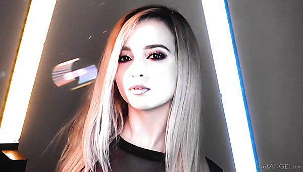 Wondrous White Hottie Lexi Lore Wanna Some Hardcore Interracial Anal