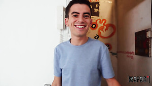 Playful Charming Girls Are Happy To Give Rimjob And Blowjob To Stud