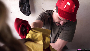 Stunning Ebony Cowgirl With Big Boobs Kinsley Karter Rides Strong Cock