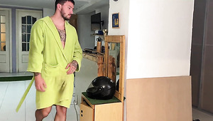 Thick Arab Cougar Takes Strong European Cock In Intense Amateur Scenes