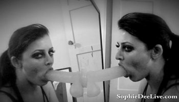 Sophie Dee Show You Vagina