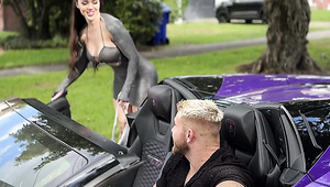 Brunette Hottie Hopped Into A Stranger’s Car, Fucking In A Parking Lot After