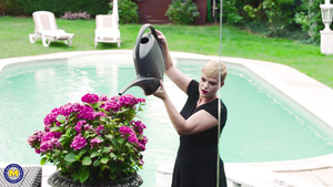 Mommy Tall Teenie Garden Play